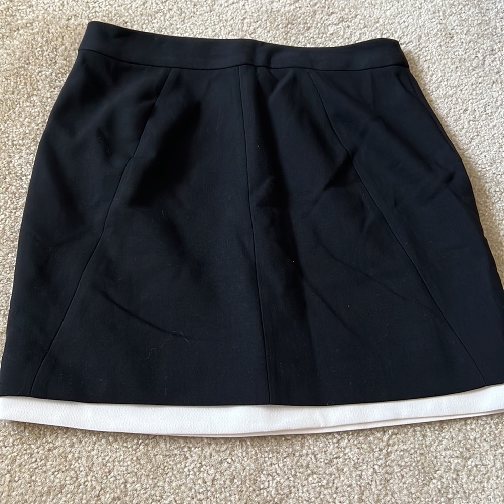 Banana Republic contrast trim skirt - Picture 6 of 6